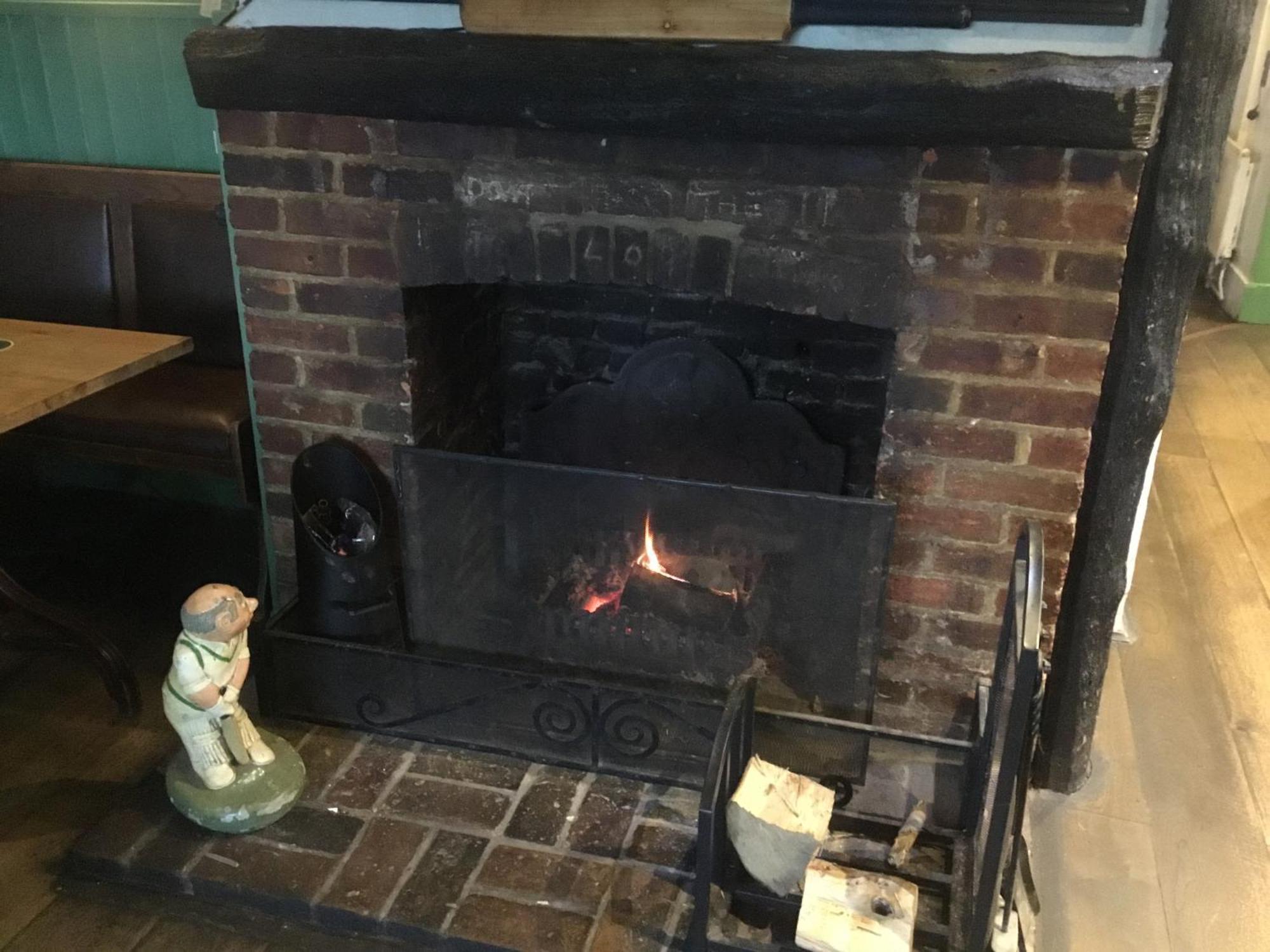 The Flying Horse Inn Boughton Aulph Dış mekan fotoğraf